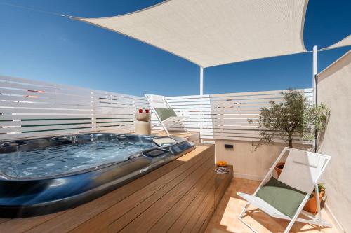 Alameda 1851 - Terrace and jacuzzi