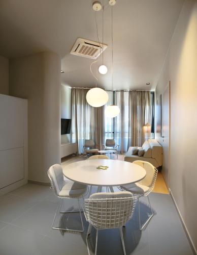Trogir SkyView Suites Sea View Garage Parking & Near Airport