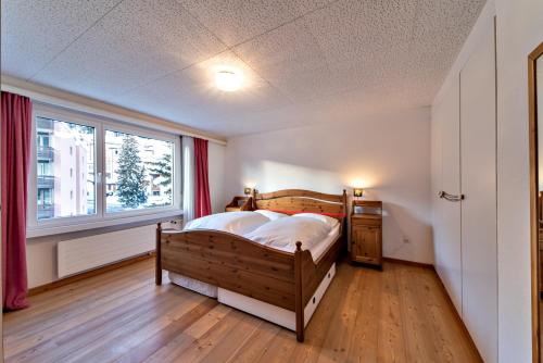 Alpine Retreat with Pool and Sauna Access