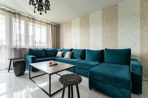 Przymorze Glamour Apartment by BookingHost