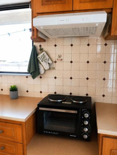 Anatolis Apartment near Airport,Rafina Port,Beach