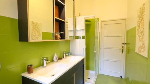 Florence Cozy Suite - with Wi-Fi and Smart TV