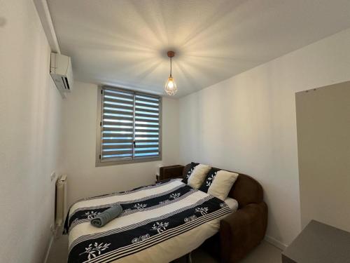 Le Rambot - appartement de charme avec grande terrasse parking centre ville - proche Bellegarde