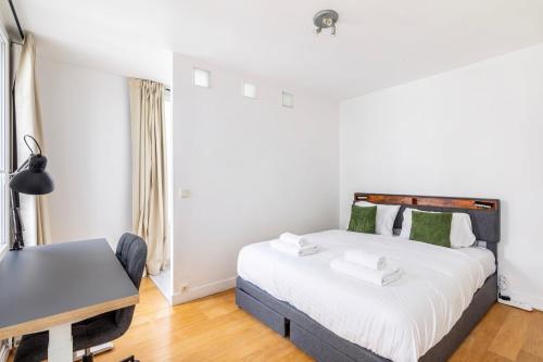 GuestReady - Bright Parisian Charm