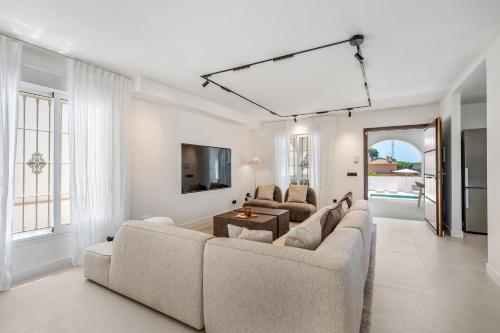 5-Bedroom Villa Private Pool Marbella