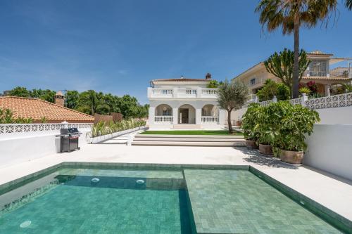 5-Bedroom Villa Private Pool Marbella