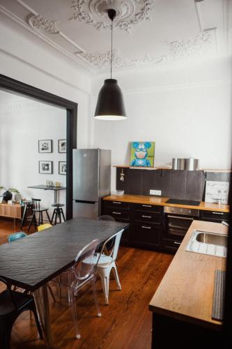 Elegant renovated Athenian Downtown Apartment
