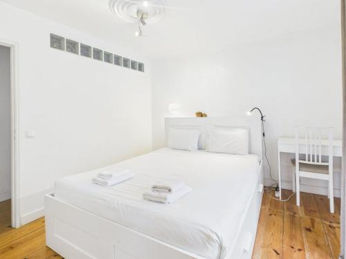 Charming 1BR w/ Terrace in Alfama | By Airnest