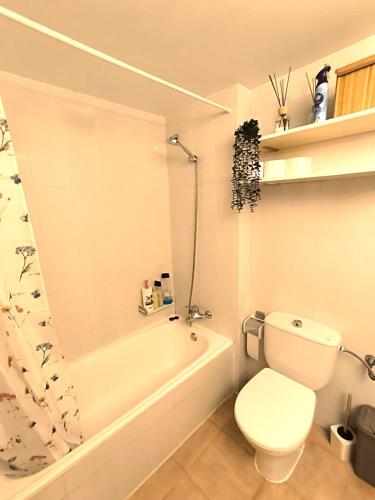 391-apartamento duplex cerca playa y centro