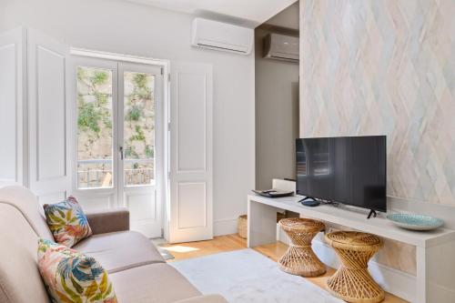 Sweet Porto Loft - Balcony & Central