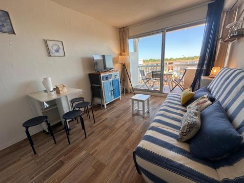 Studio Cabine climatisé avec parking privé