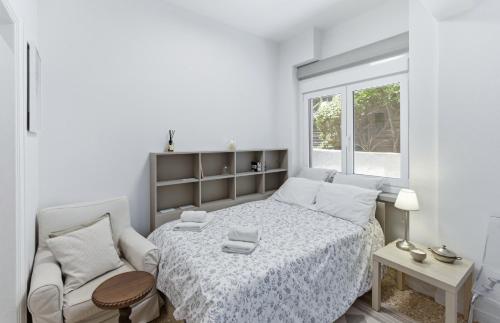 Flisvos Marina garden studio