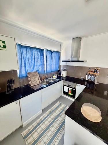 DMCais PDL Guesthouse