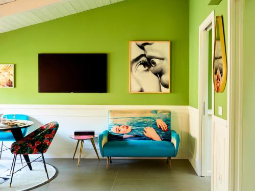 Gemini apartment