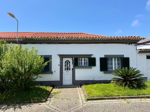 DMCais PDL Guesthouse