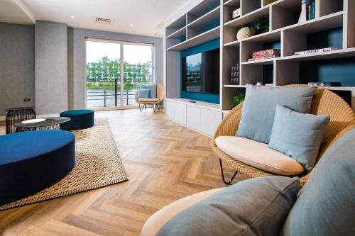 Staybridge Suites - Cardiff by IHG photo 61