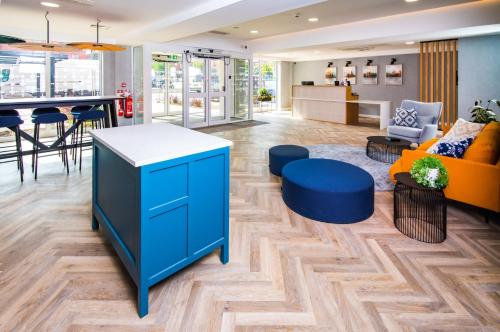 Staybridge Suites - Cardiff by IHG photo 82