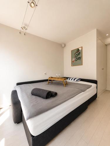 Modern and bright studio Bastille Le Marais