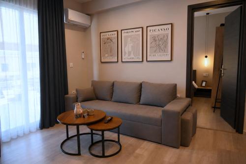 Consta's Seaview Apartments