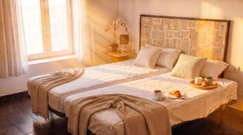 Bright 2BR home with double patio Macarena