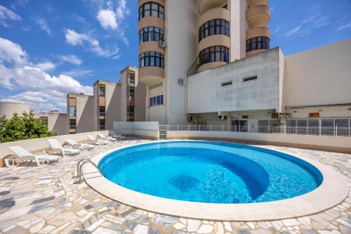 T2 com piscina - 150m praia da rocha Portavista
