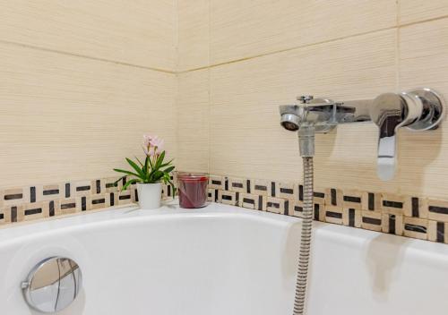 brd 41 5- Affordable 3-Room 2-Bathroom Lift Ponte Vecchio