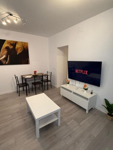 Apartment in Estrecho Lope de Haro Street