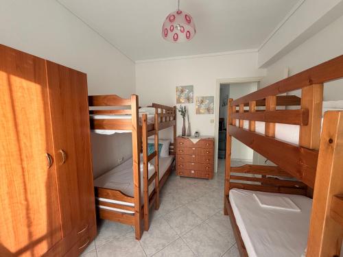 Beachside Family Apartment 2 Bedrooms Sleeps 6 - Perea