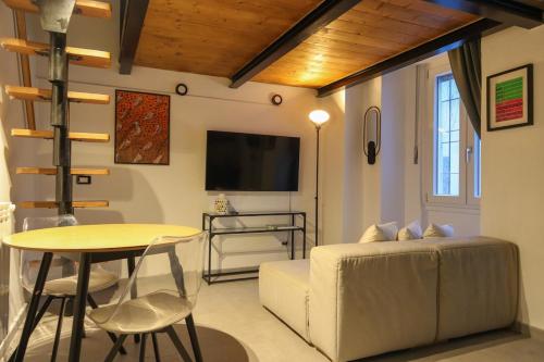 Modern Center Little Loft