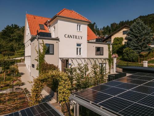 Cantilly Garden
