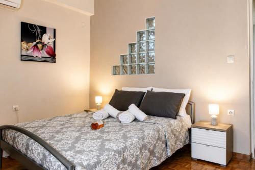 Central Corfu Town Apartment - Free Private Parking