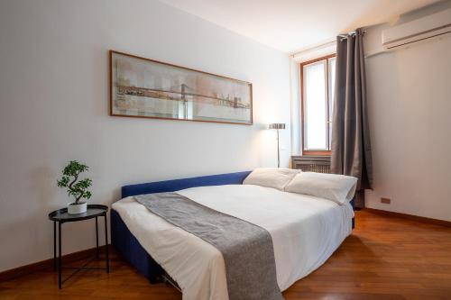 Solferino 29 - Duomo 20 min walks - Private Garden in the centre of Milan