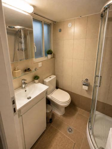 Central Corfu Town Apartment - Free Private Parking