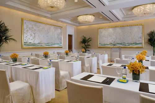 The Peninsula Beverly Hills photo 47