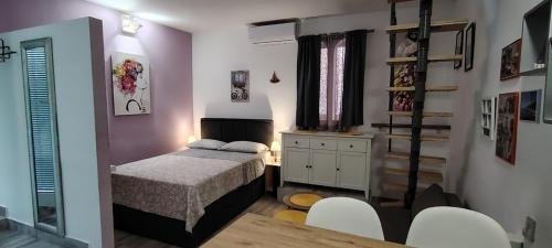 Klarisa City Center Apartment with Terrace
