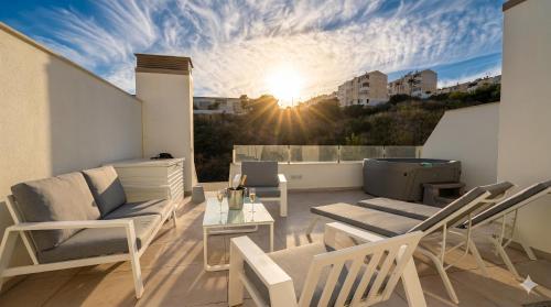 Beautiful and spacious 2 bedroom apartment with jacuzzi, Nerja