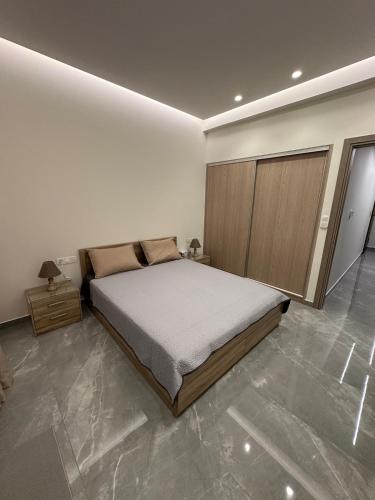 Luxury Haven Fully Renovated Designer Apartment