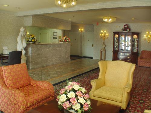 Carlyle Hotel Image