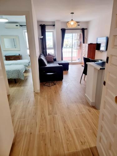 Modern 1 Bedroom Apartment Seaview & Mountain View