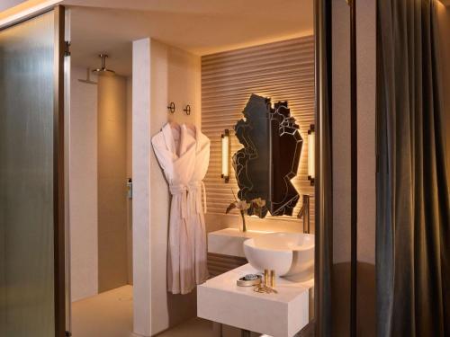SLS Barcelona photo 145