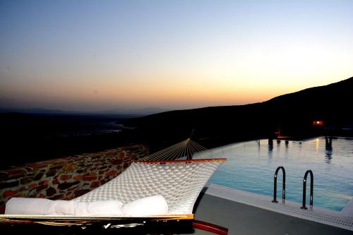 Gallery image of Celini Suites Hotel in Marmarion
