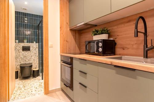 Kayla Kolonaki Pied à Terre in the Heart of Athens