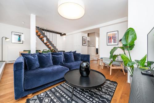 Elegant 2BDR with Terrace near National Theatre