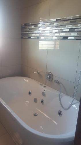 Un baño de Fa'Trez Guest House & Spa