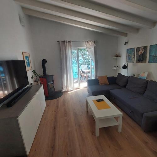 Beachfront House with Sunrise Terrace & Peace