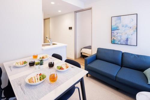 Mondomio Minami2-jo Room702
