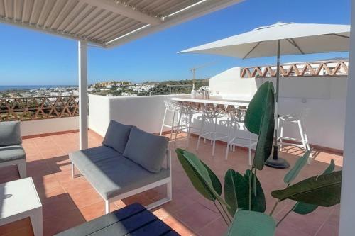 Luxe Golf & Family House Escape - Happy Rentals