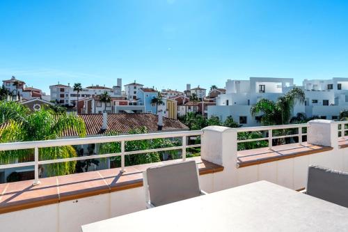 New Golden Mile 2BR Pool, Terrace, Parking