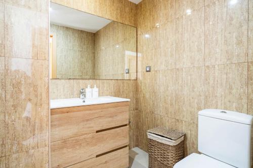 New Golden Mile 2BR Pool, Terrace, Parking