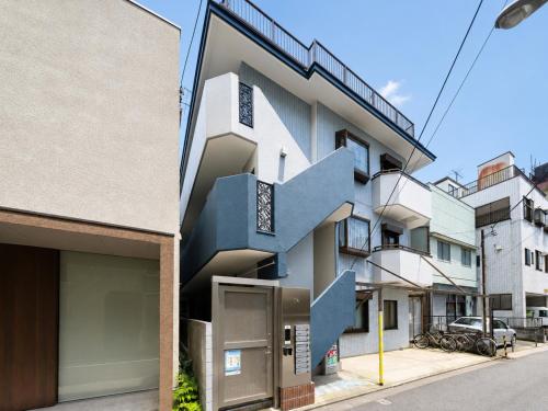 Oshiage 4min walk, Asakusa 3min, Ueno10min, Switch, FreeWi-Fi , PocketWi-Fi